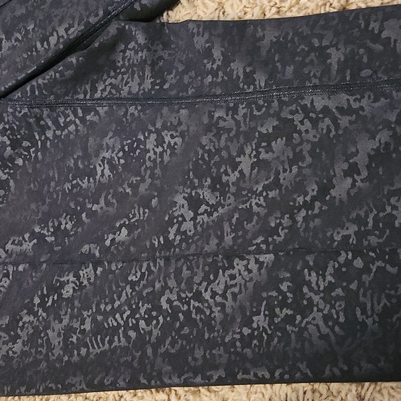 Calvin Kline black athletic performance joggers size medium camo design - Picture 10 of 10